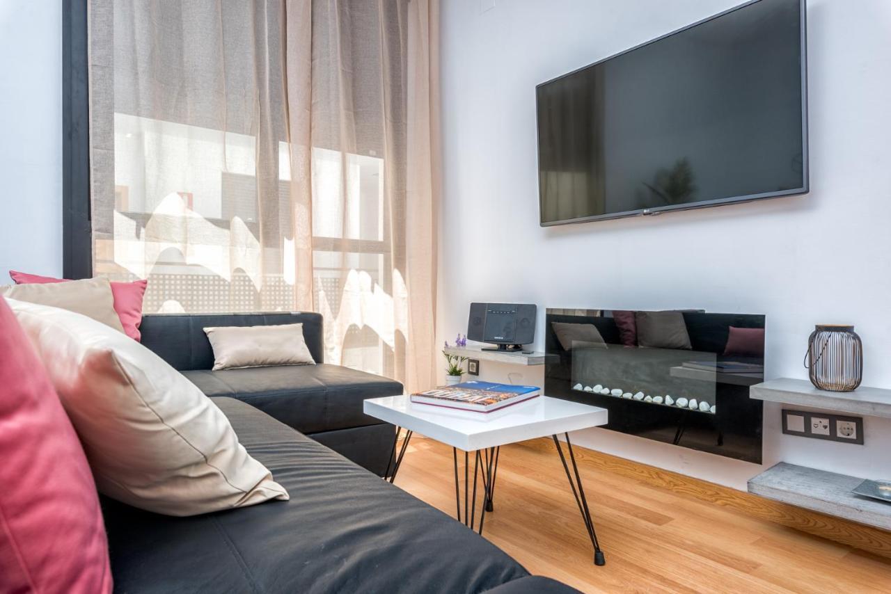 Apartamento Atico terraza privada piscina centro ac nuevo 1hab Málaga Exterior foto