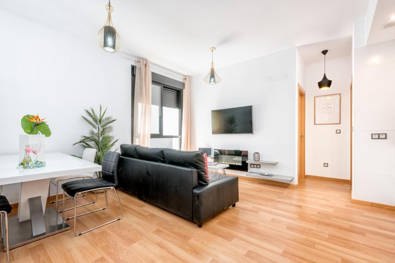 Apartamento Atico terraza privada piscina centro ac nuevo 1hab Málaga Exterior foto