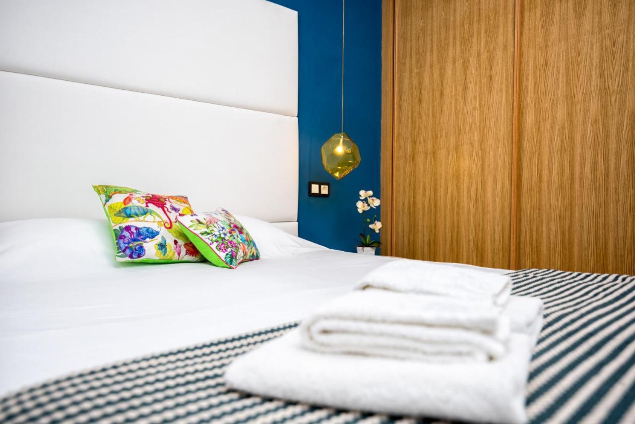 Apartamento Atico terraza privada piscina centro ac nuevo 1hab Málaga Exterior foto
