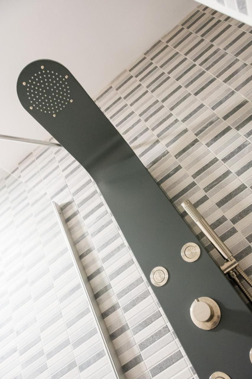 Apartamento Atico terraza privada piscina centro ac nuevo 1hab Málaga Exterior foto